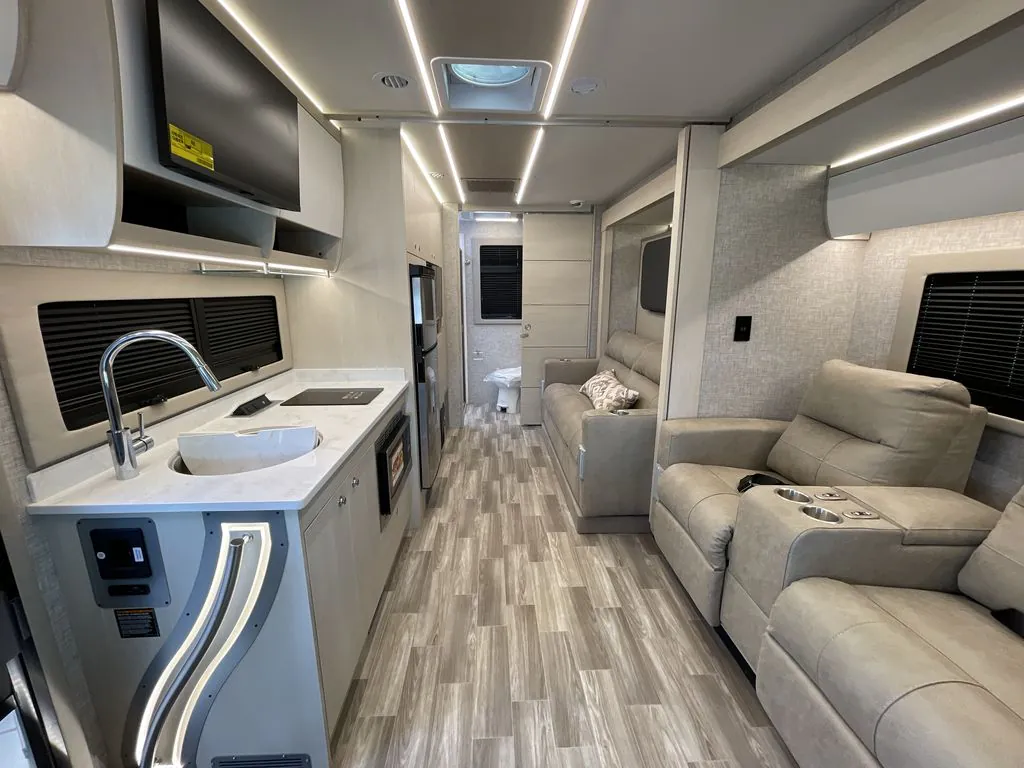 2026 Tiffin Wayfarer 25 XRW, Photos photo 8