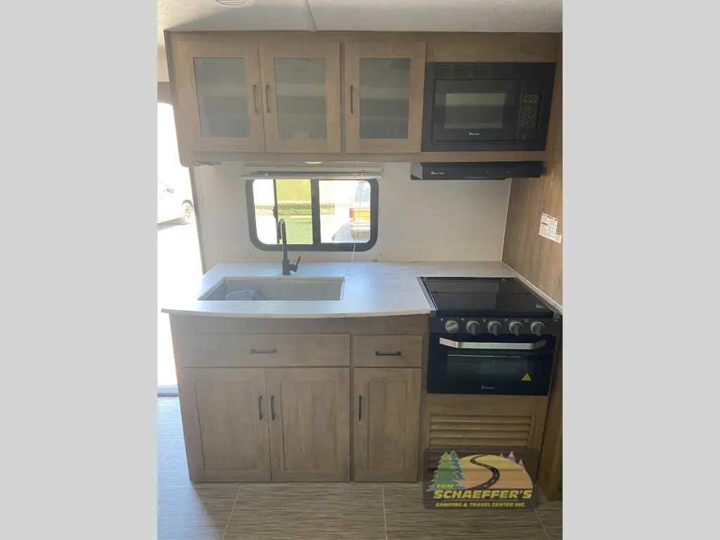 2024 Coachmen Freedom Express Select 29SE, Photos photo 10