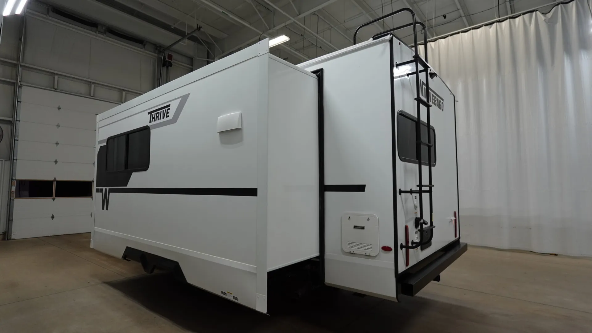 2026 Winnebago Thrive 22MLS - Photo 4