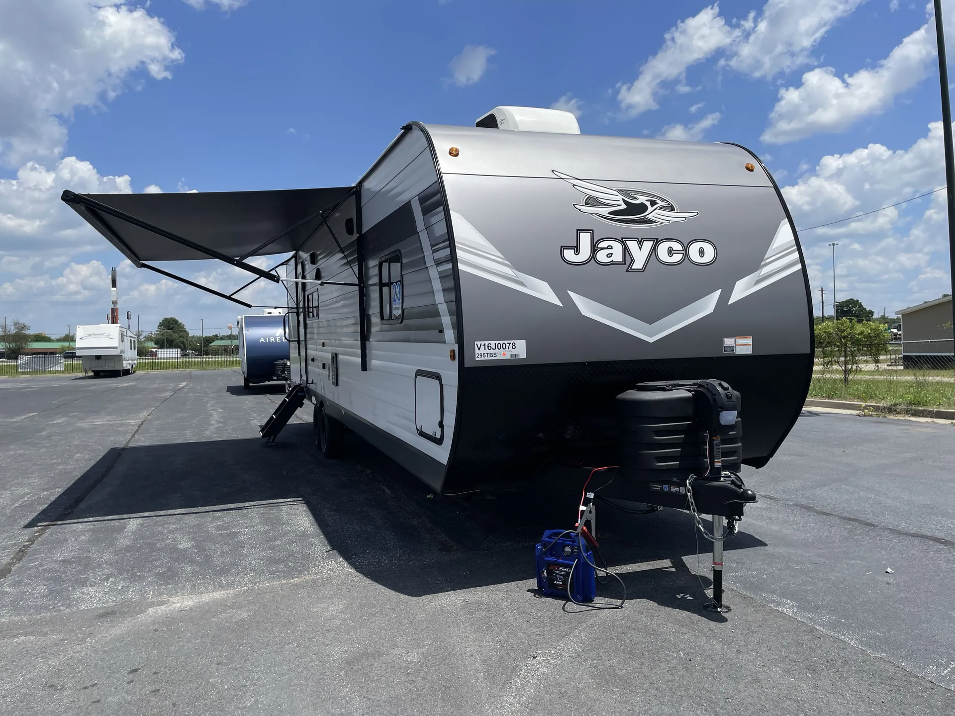 2027 Jayco Jay Flight 295TBS - Photo 2