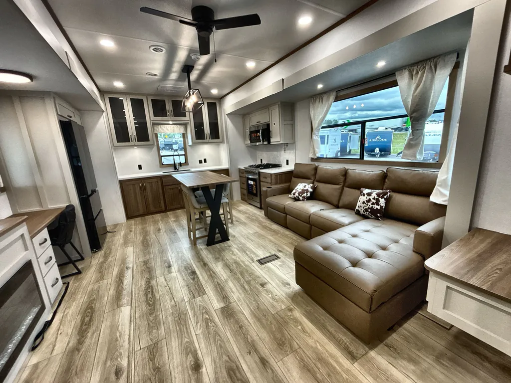2027 Forest River Mesquite 3850HBRK, Photos photo 2