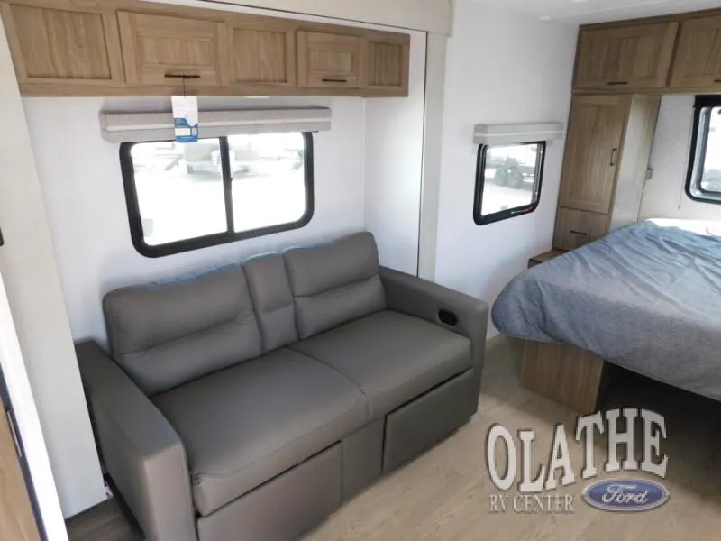 2026 Coachmen Freedom Express Ultra Lite 192RBS - Photo 4