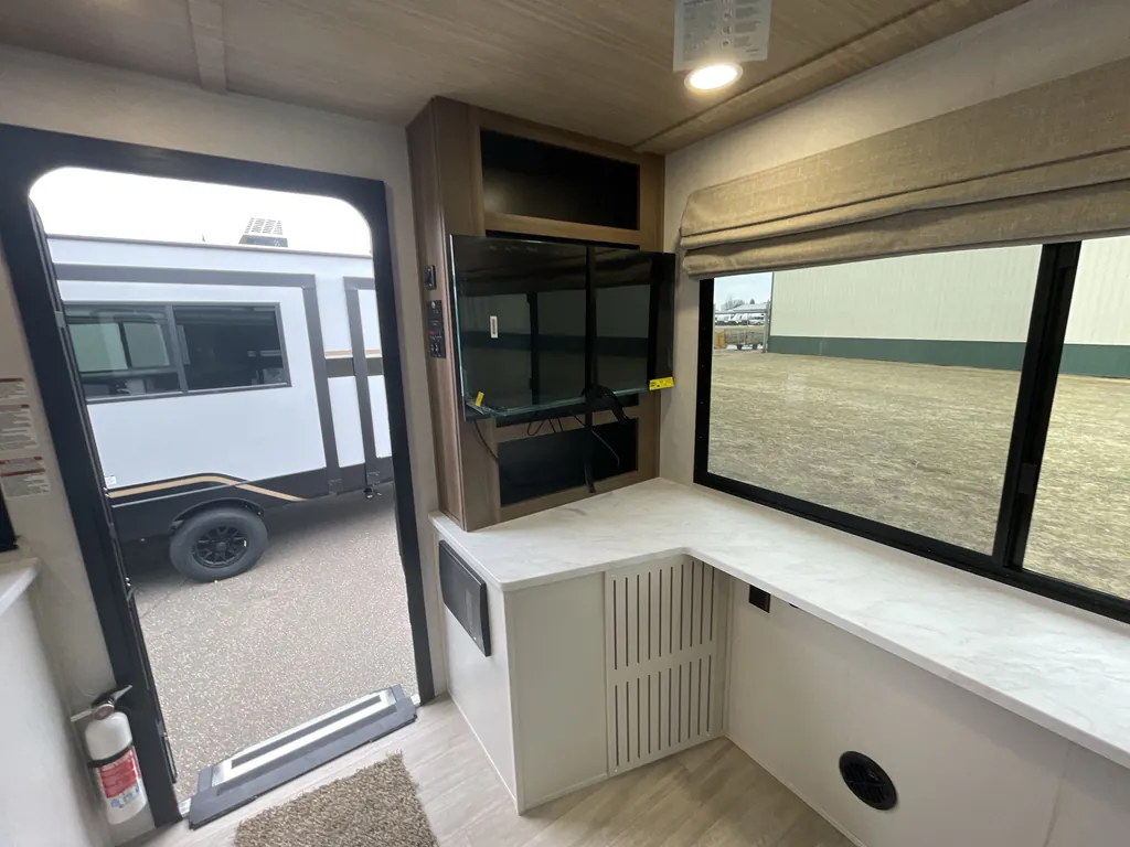2026 Forest River Vibe Extreme Lite 2400RB, Photos photo 13