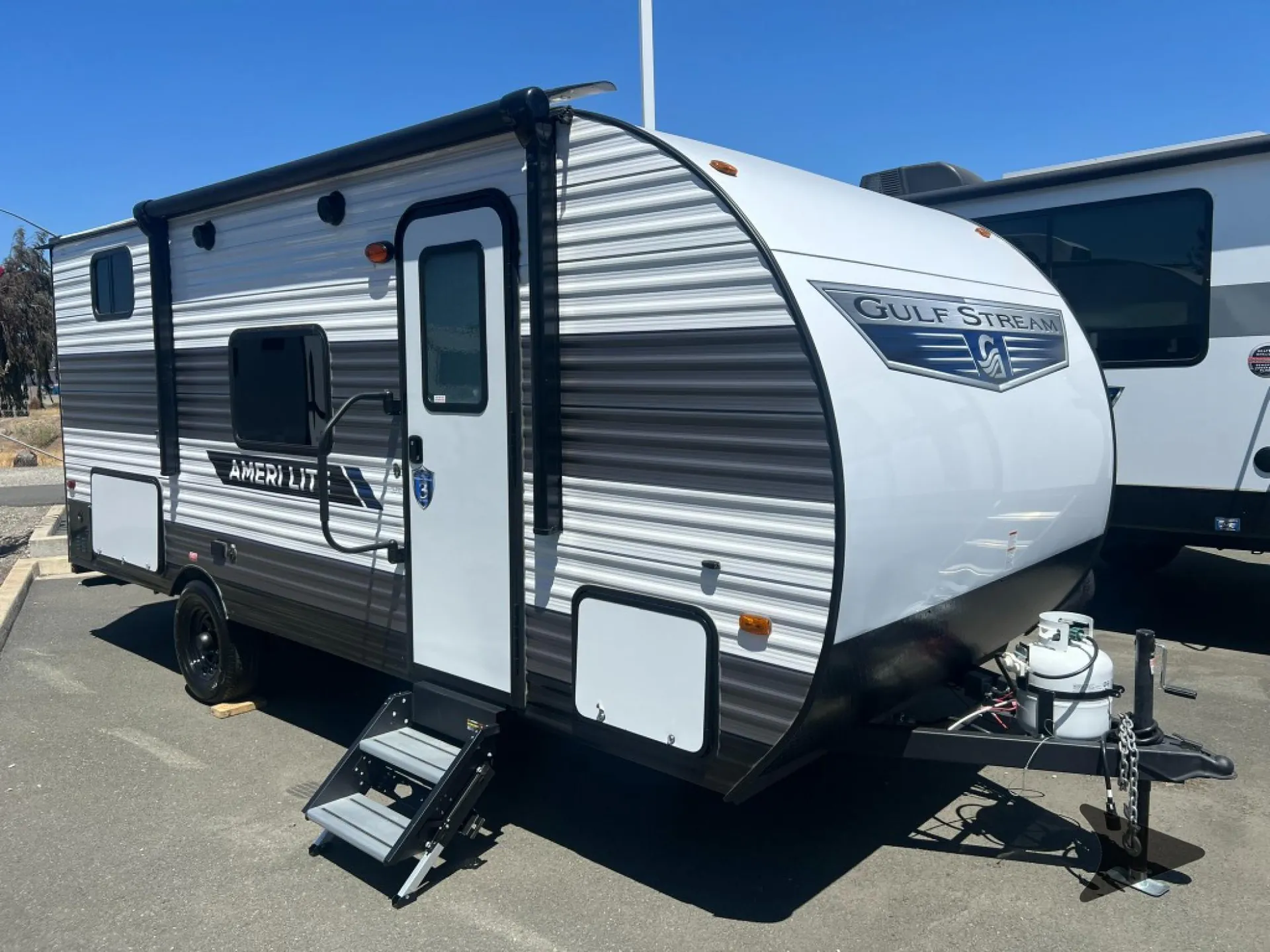 2025 Gulf Stream RV Ameri-Lite 197BH - Photo 2
