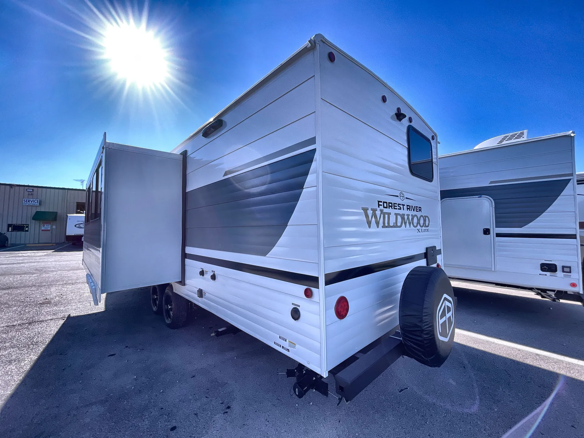 2026 Forest River Wildwood X-Lite 26ICE — backside