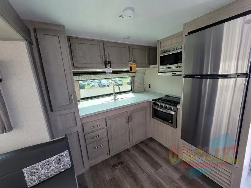 2023 Coachmen Catalina Legacy Edition 263FKDS - Photo 4
