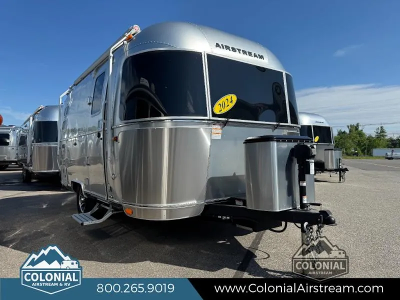 2024 Airstream Caravel 19CB - Photo 2