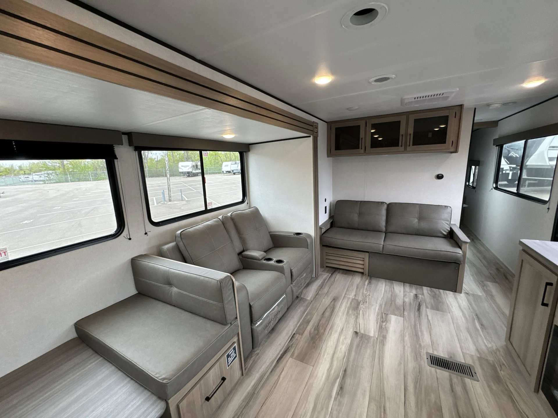 2026 Keystone Coleman Lantern 29RKS — living area main