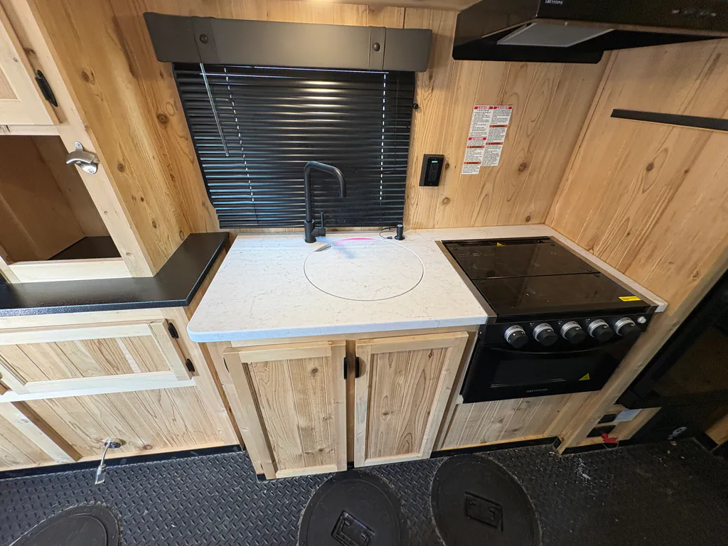 2024 Forest River Cherokee Grey Wolf 21GP, Photos photo 13