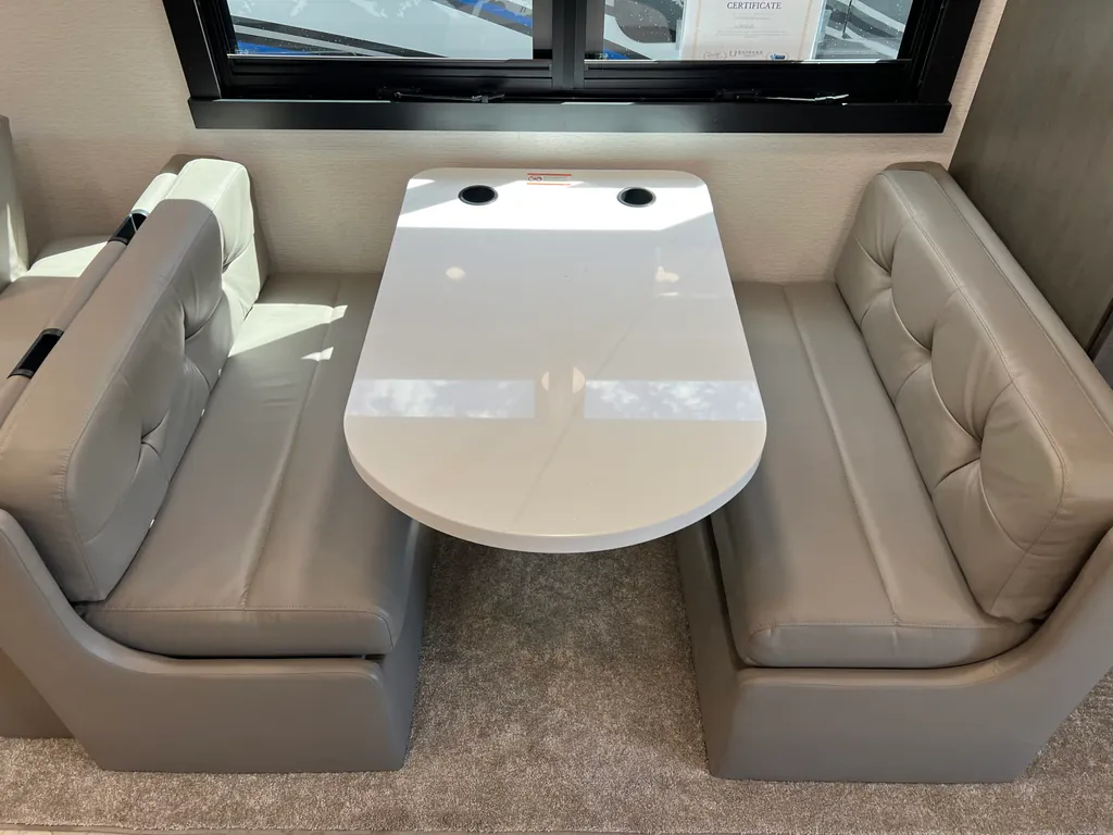2027 Entegra Coach Accolade 37K, Photos photo 8
