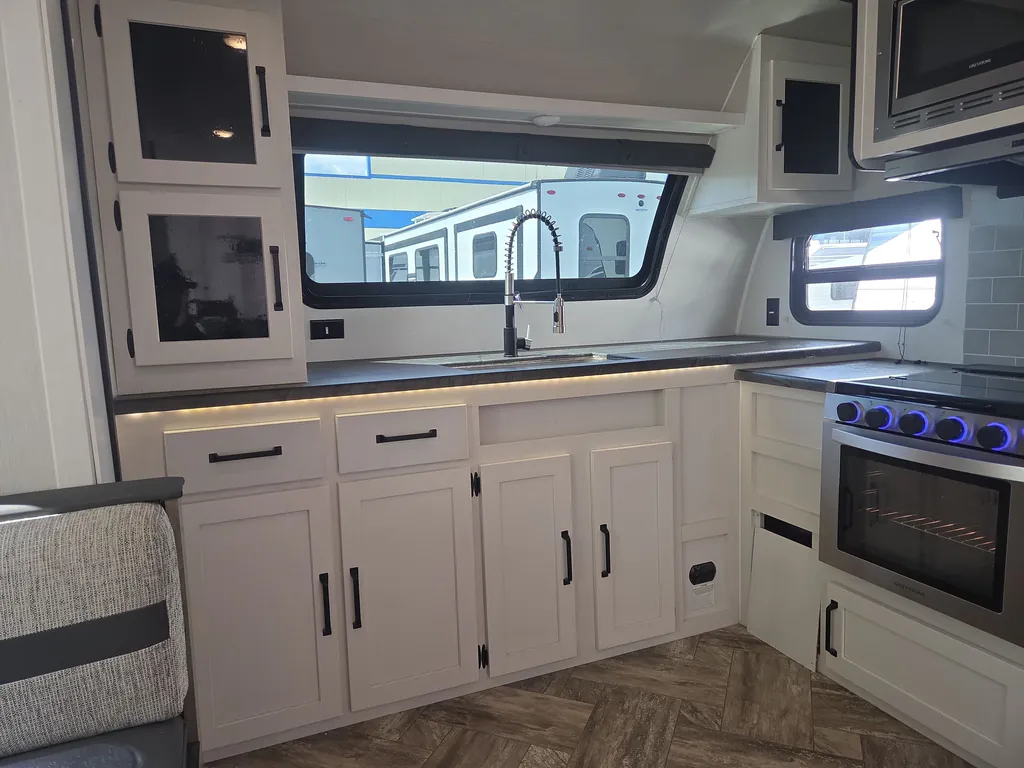 2023 Forest River Puma 31FKRK, Photos photo 8