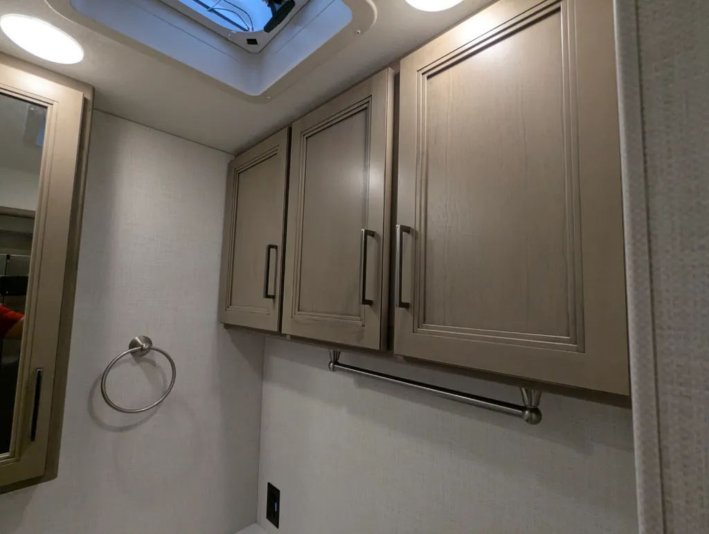 2027 Thor Motor Coach Windsport 36H, Photos photo 32