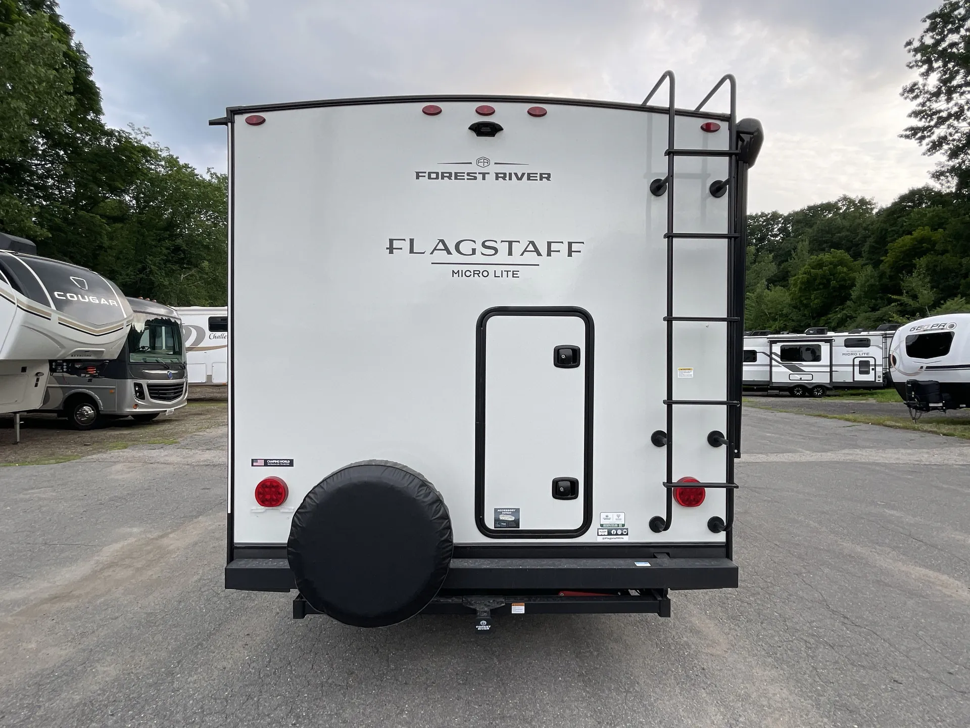 2027 Forest River Flagstaff Micro Lite 25BRDS — backside