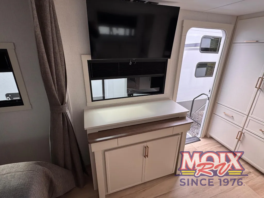 2026 Brinkley Model Ix 23X, Photos photo 25