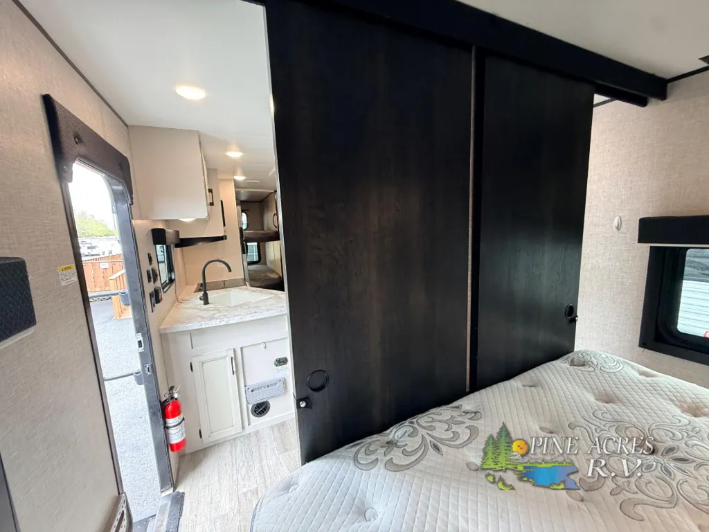 2022 Jayco Jay Flight SLX 8 242BHS, Photos photo 10
