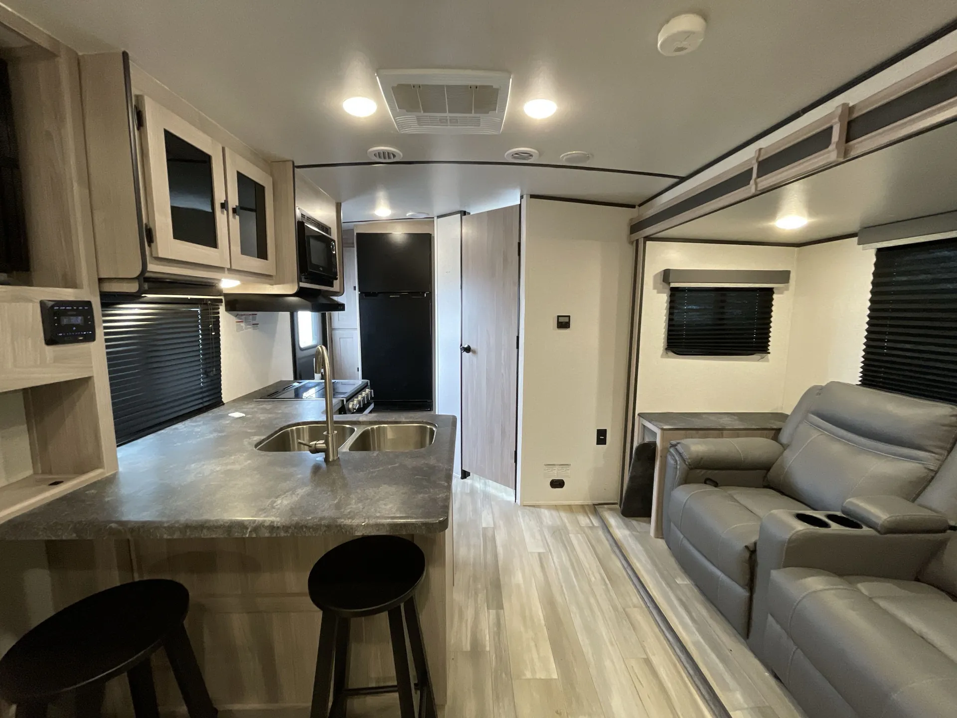 2023 Coachmen Northern Spirit 1943RB — living area main