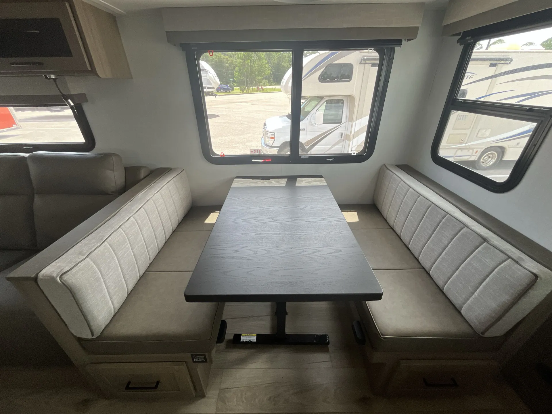 2027 Forest River Rockwood Ultra Lite 2608BS — off campside