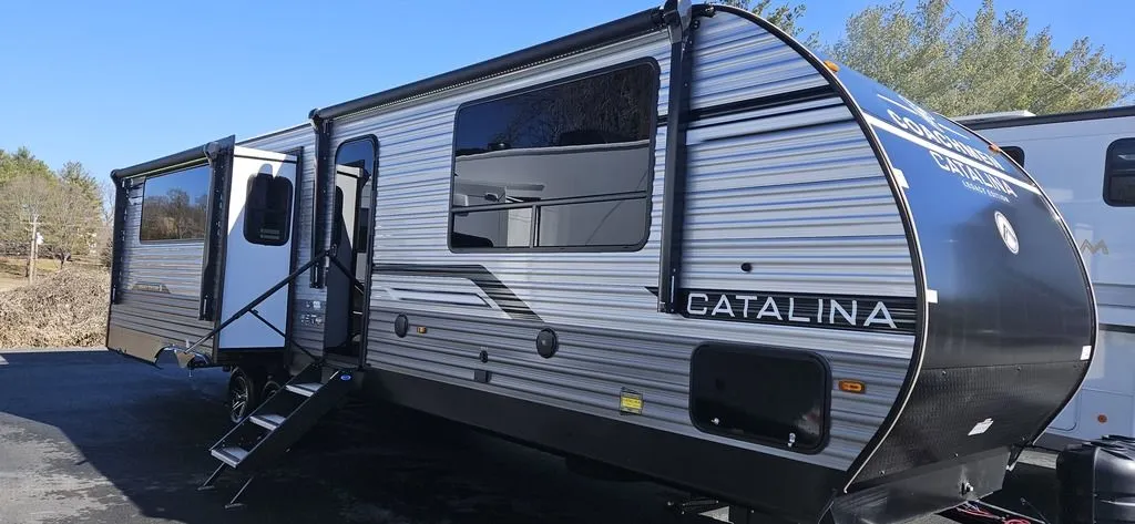 2026 Coachmen Catalina Legacy Edition 323MAZE - Photo 2