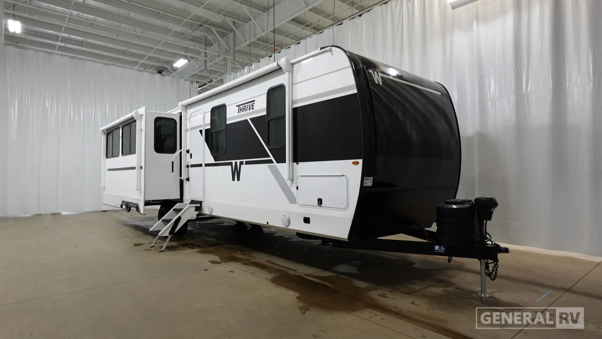 2026 Winnebago Thrive 29RLO - Photo 2