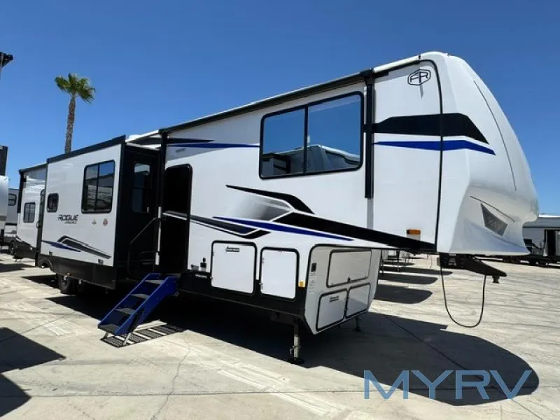 2026 Forest River Vengeance Rogue Armored 391T145 - Photo 3