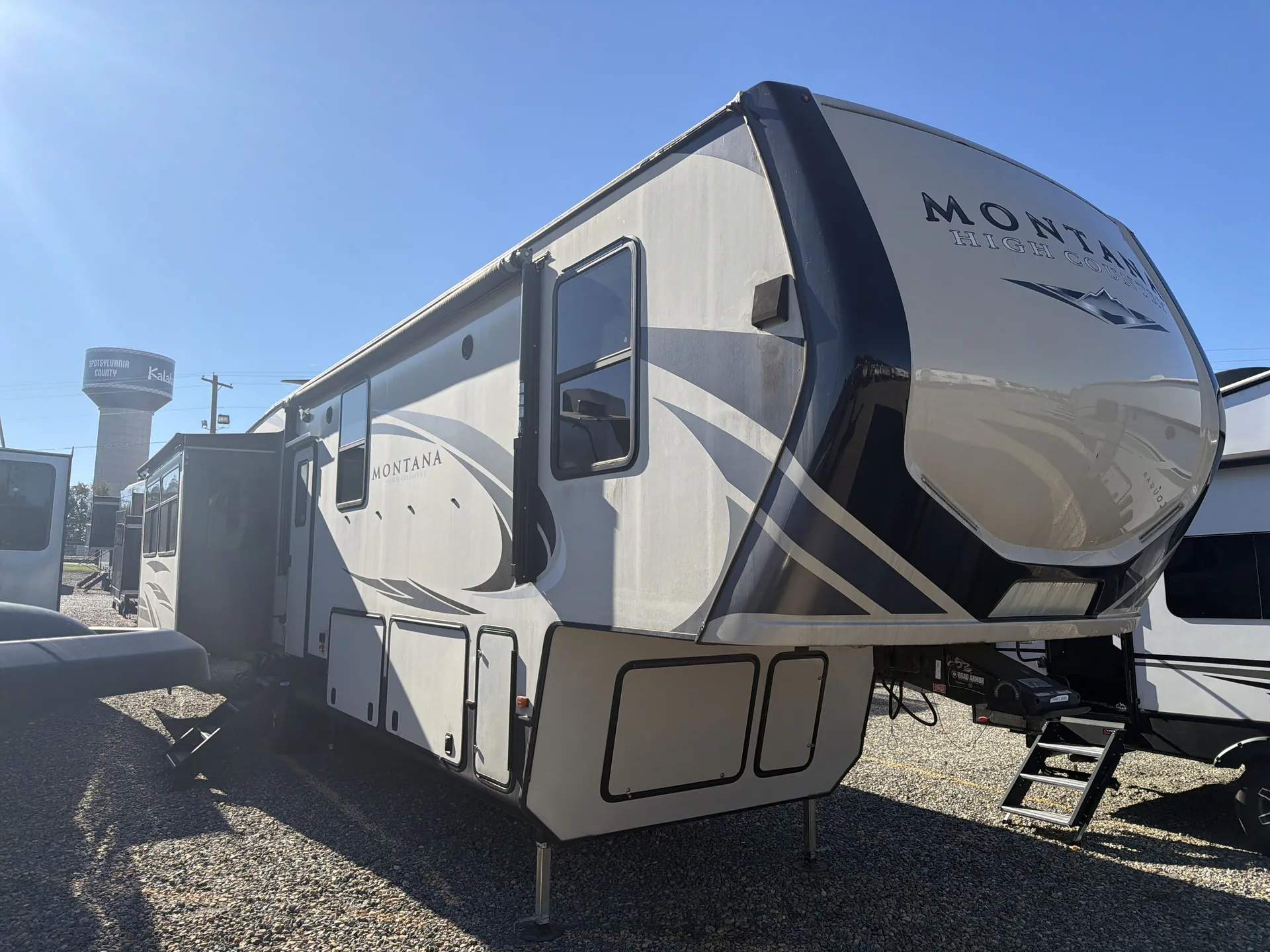 2019 Keystone Montana High Country 385BR