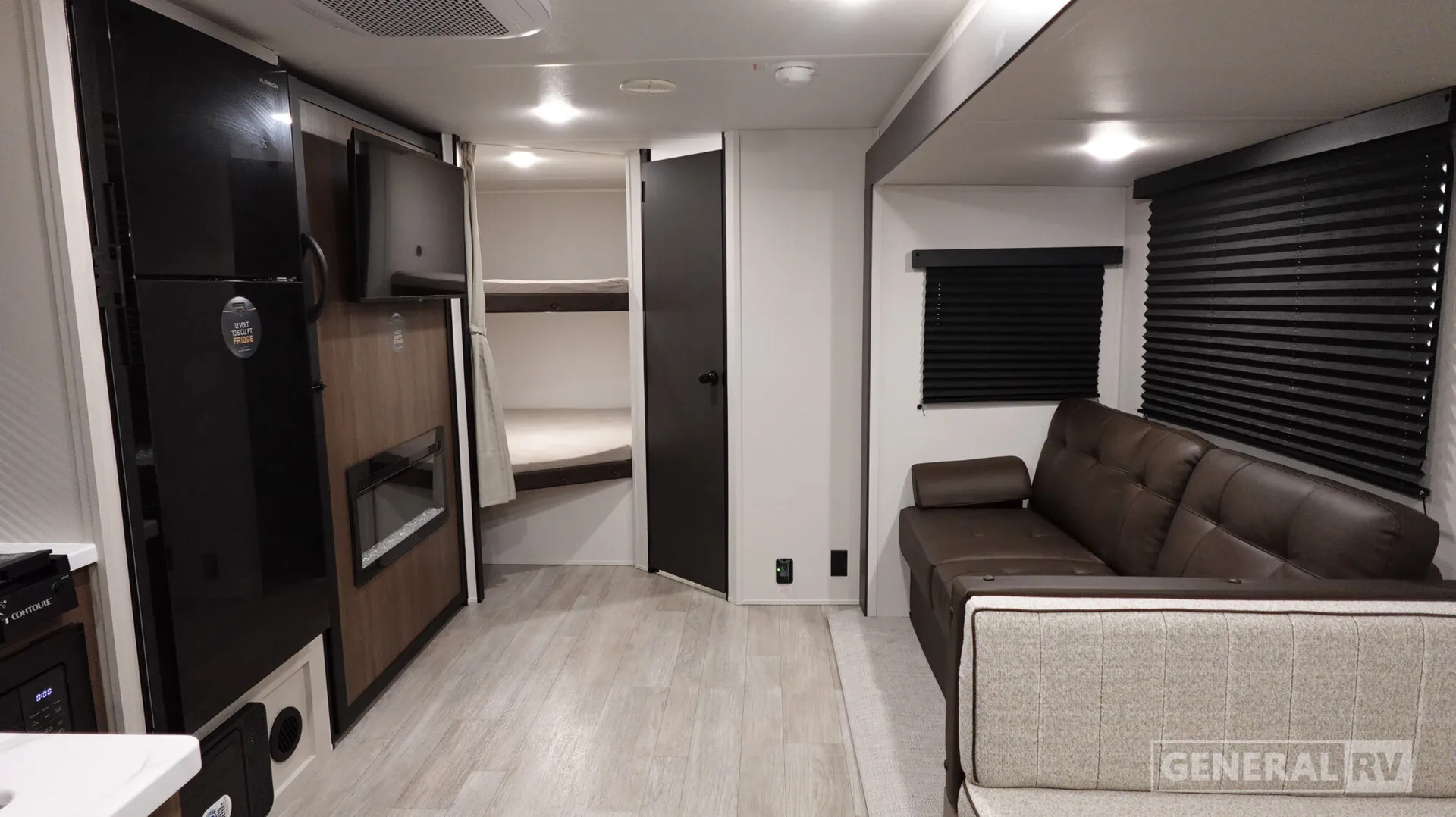 2027 Prime Time RV Avenger 26DBS - Photo 3