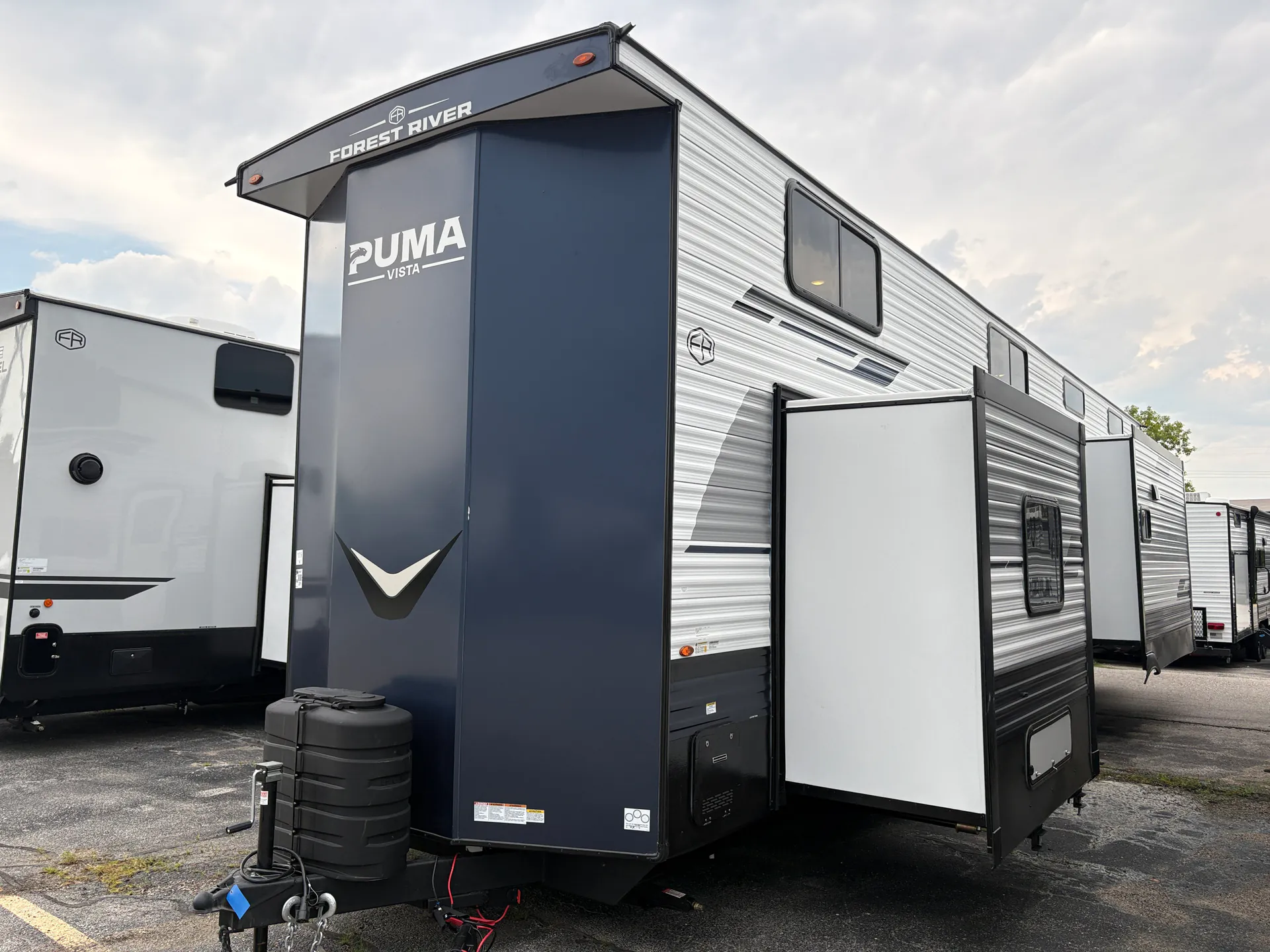2027 Forest River Puma Vista 401RLFT - Photo 4