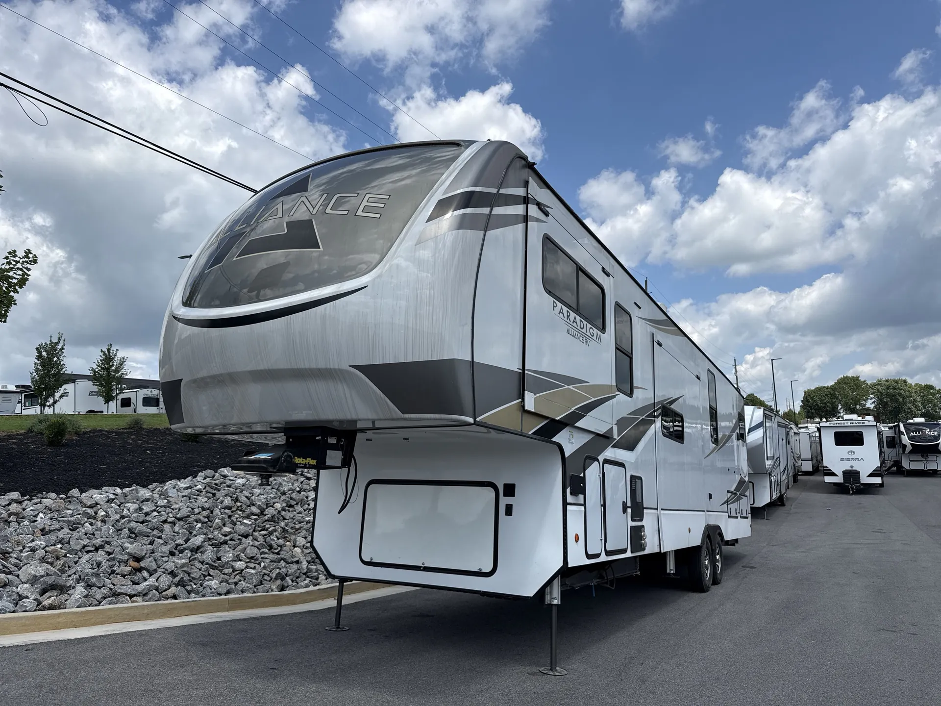 2022 Alliance RV Paradigm 385FL dealer photo 1 from Camping World