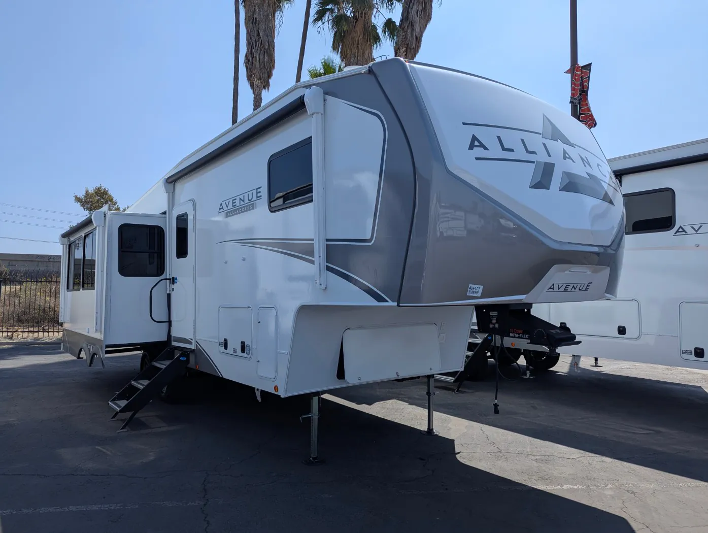 2026 Alliance RV Avenue All-Access Series 29RL - Photo 2