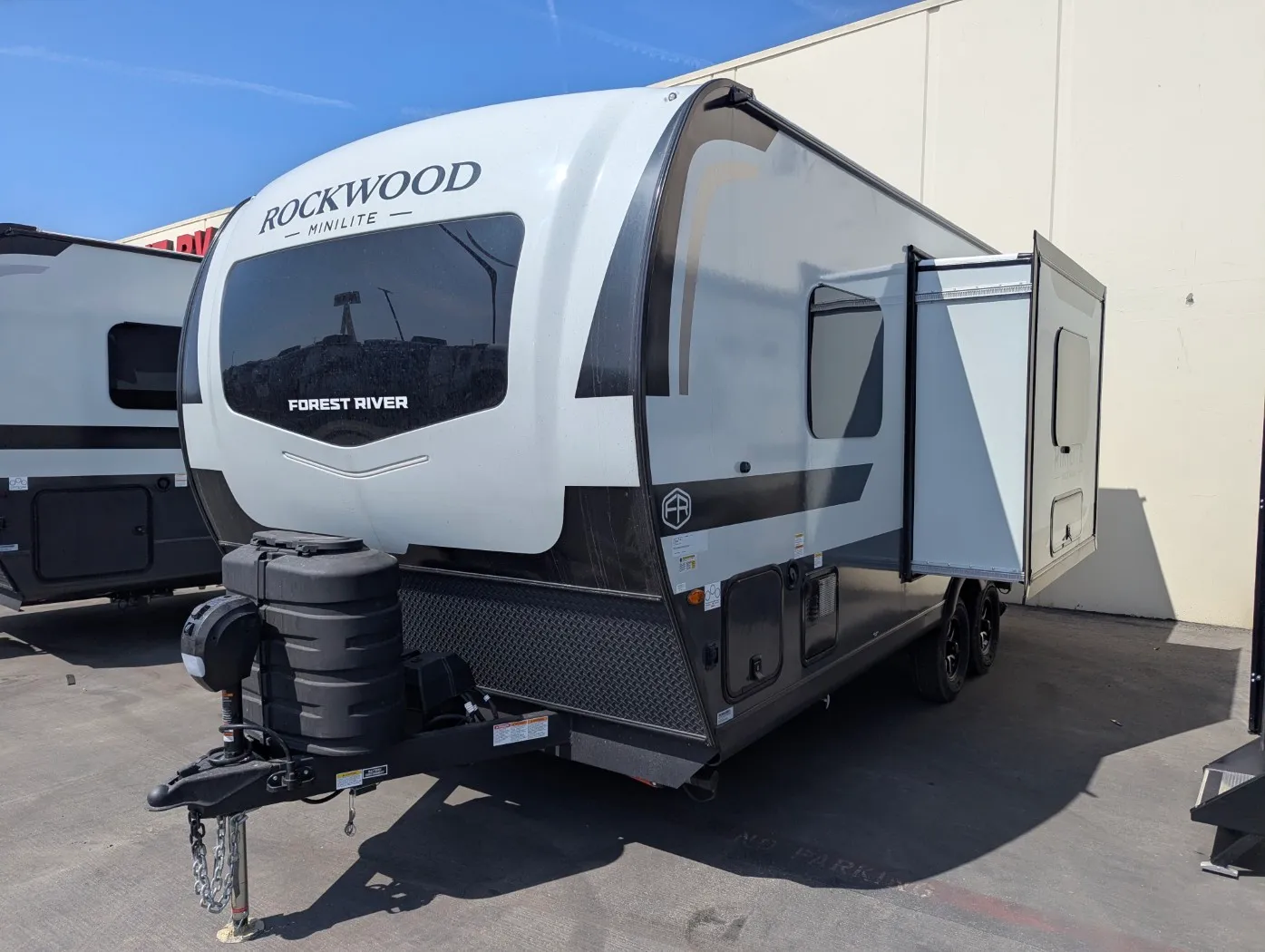 2026 Forest River Rockwood Mini Lite 2109S - Photo 4