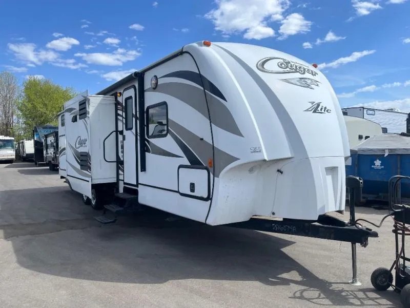 2014 Keystone RV Cougar X-Lite 33RBI - Main photo