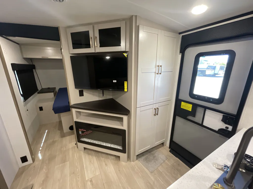 2027 Jayco Jay Feather 29BHB, Photos photo 13