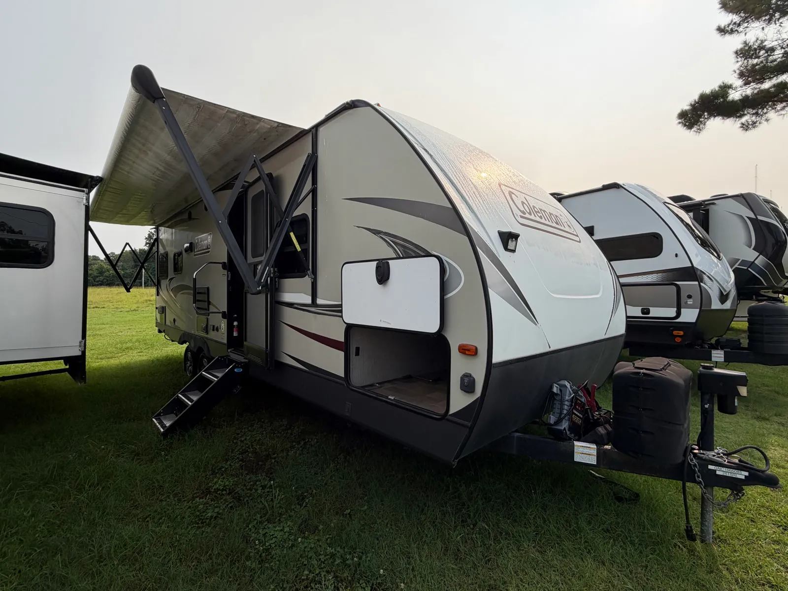 2020 Dutchmen Coleman Light 2515RL - Photo 2