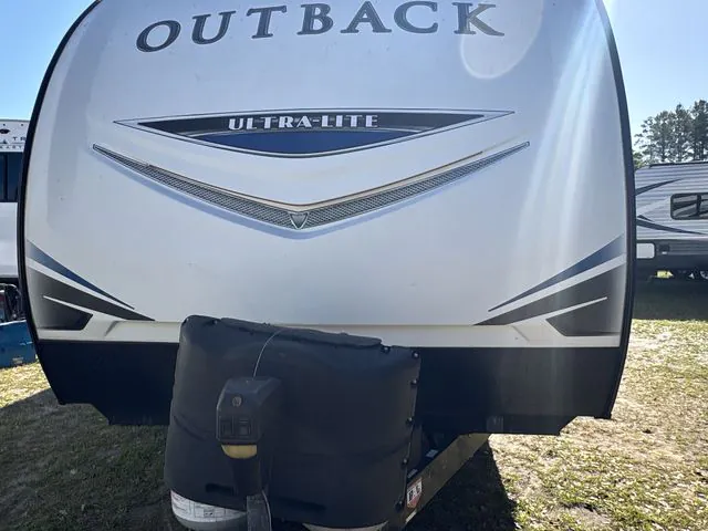 2018 Keystone Outback Ultra-Lite 240URS - Photo 2
