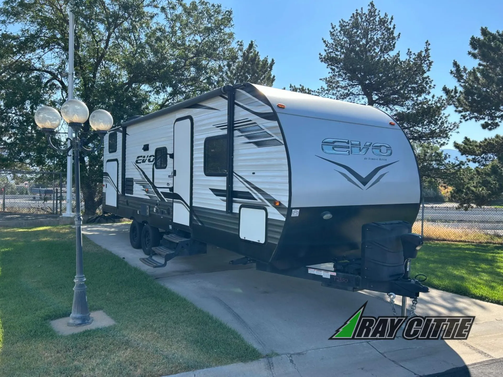 2021 Forest River EVO T2550 - Photo 2