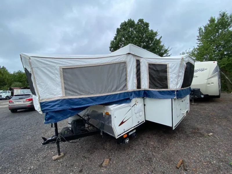 2006 Forest River Rockwood Premier 2516G - Photo 4