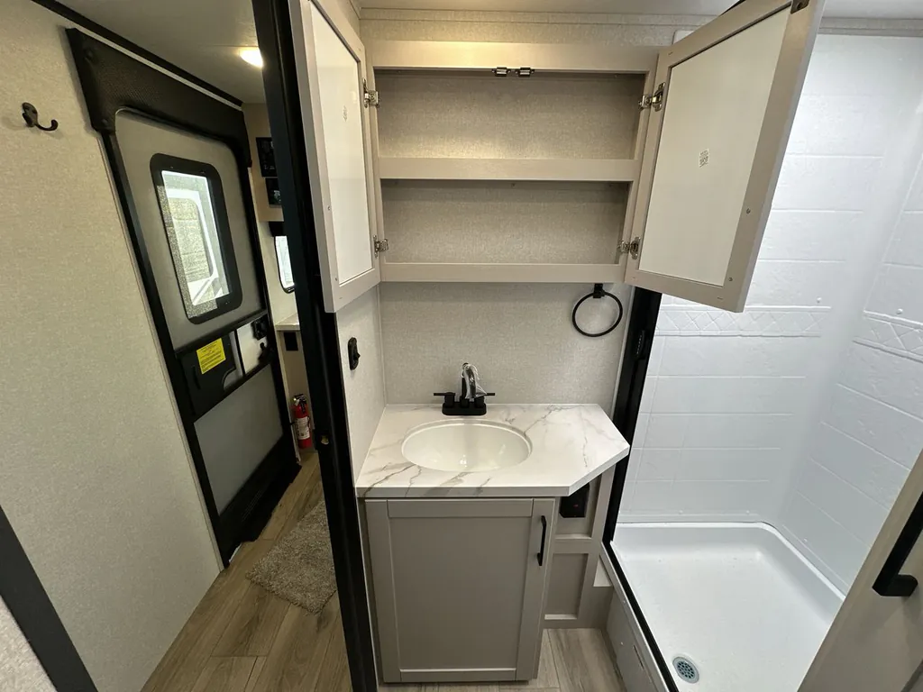 2026 Jayco Jay Feather 29QBH, Photos photo 42