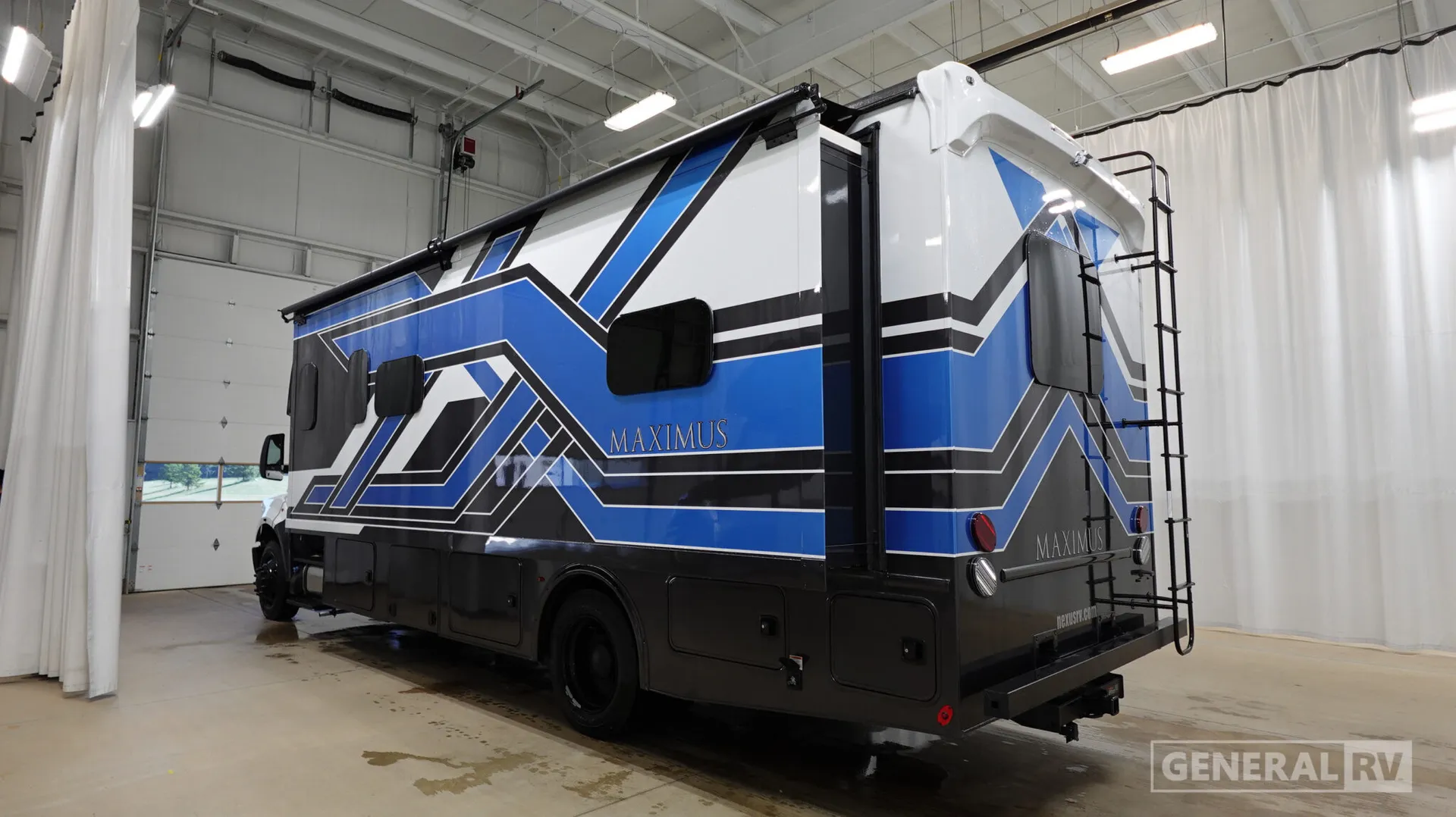2027 NeXus RV Maximus 32MX - Photo 4