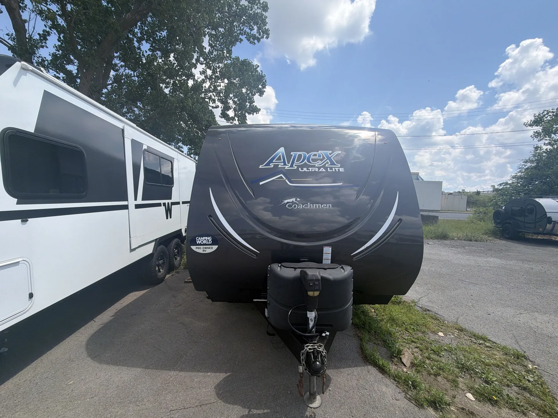 2019 Coachmen Apex 300BHS - Photo 2