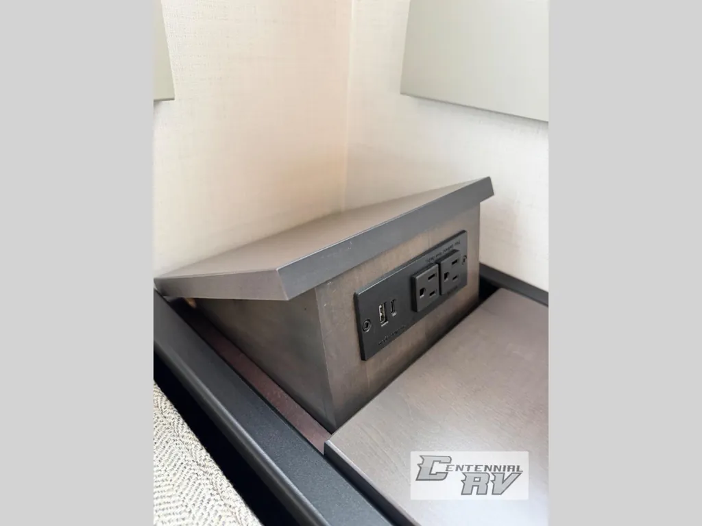 2026 Brinkley Model Z 3600, Photos photo 20