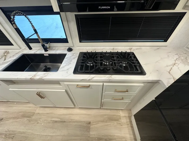 2026 Brinkley Model Ix 20X, Photos photo 13