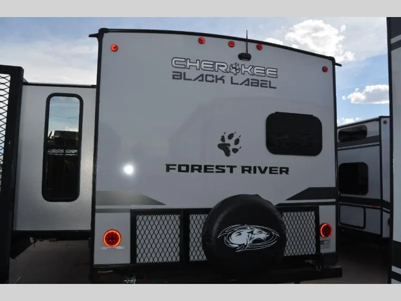 2026 Forest River Cherokee Wolf Den Black Label 271RKBL - Photo 3