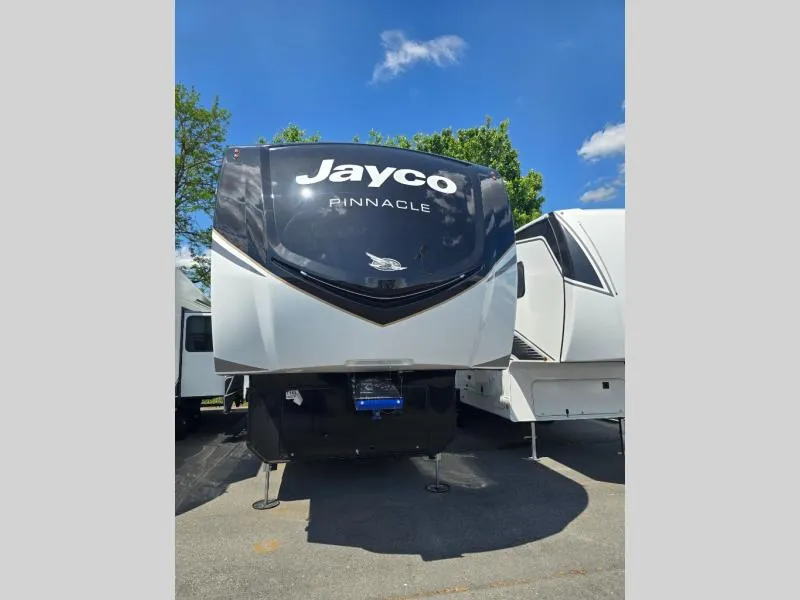 2026 Jayco Pinnacle 36FBTS - Photo 3