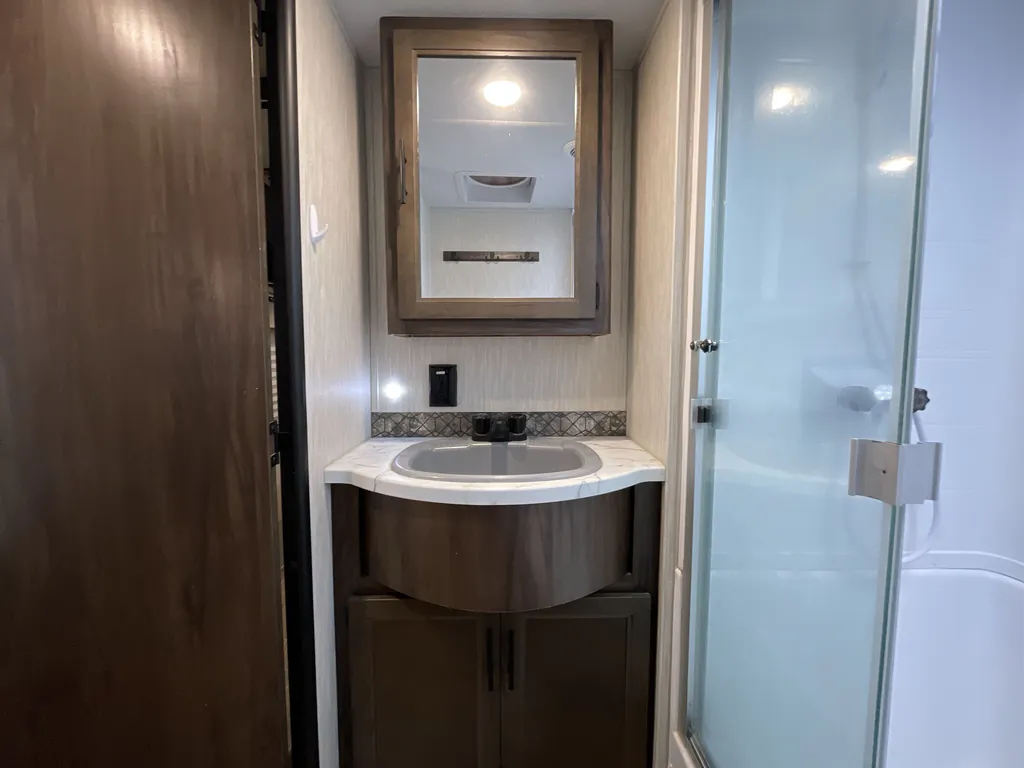 2021 Forest River Cherokee 306MM, Photos photo 21