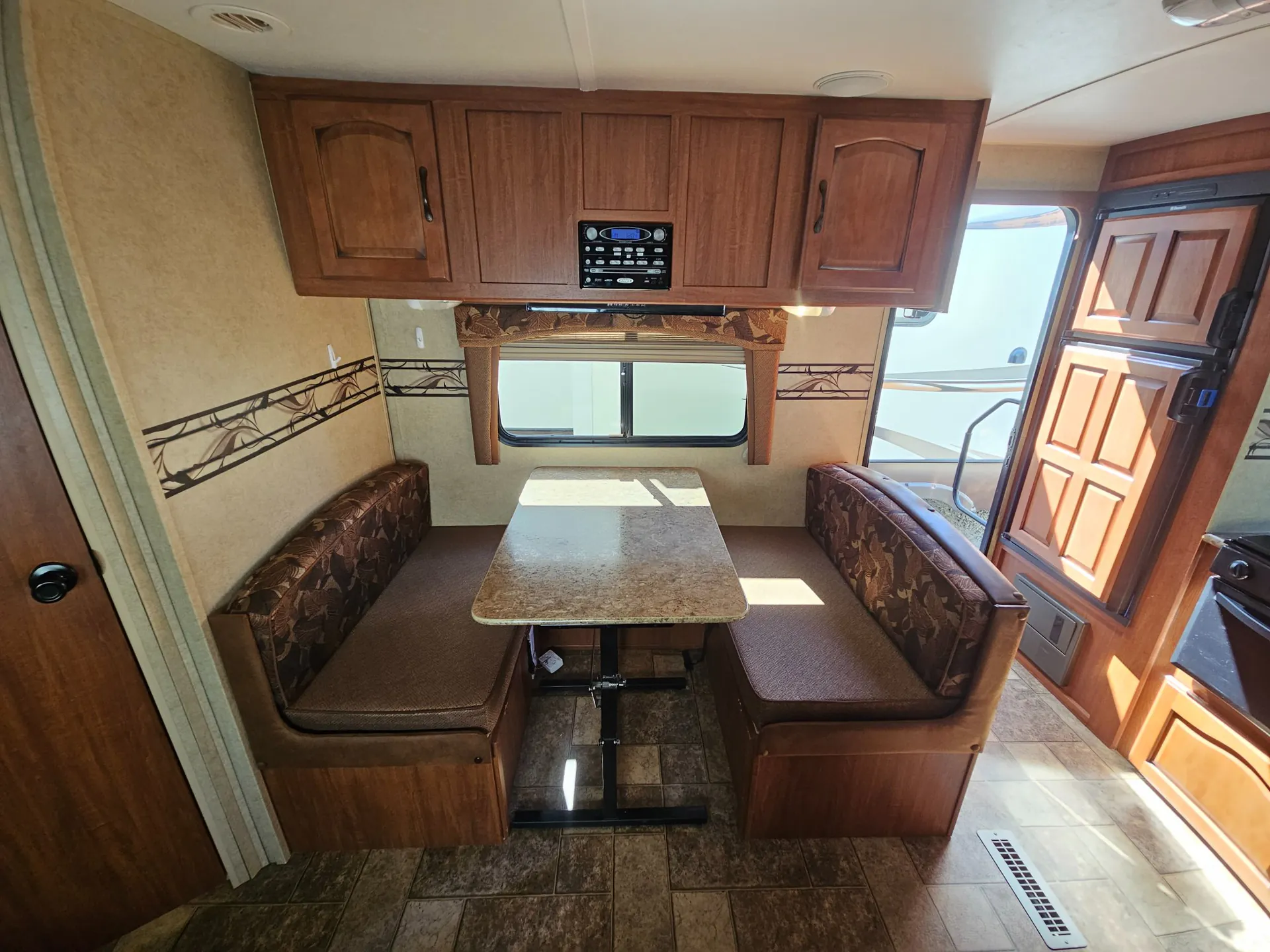 2012 Forest River Surveyor SV-264 — Photo 7