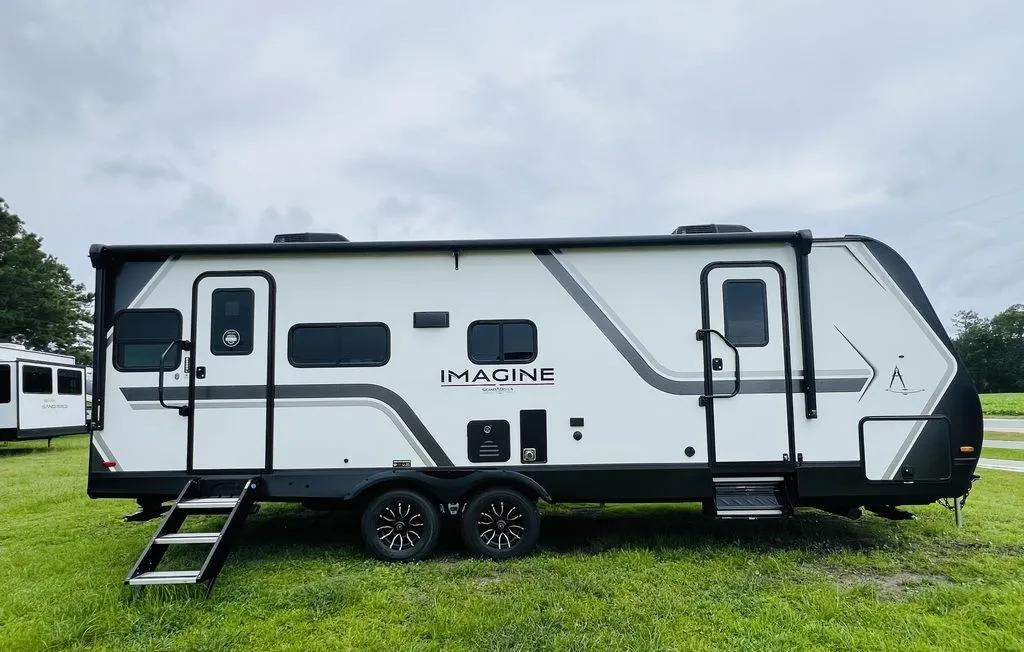 2020 Grand Design Imagine 2500RL - Photo 4