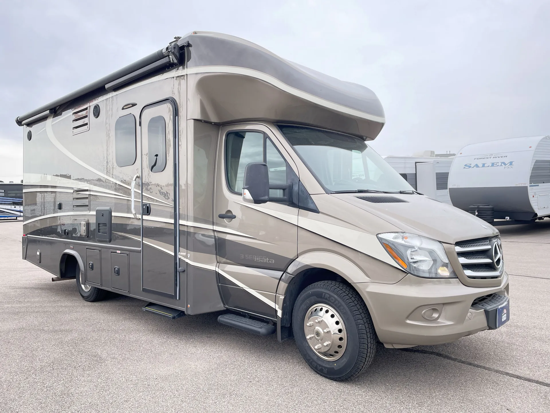 2016 Dynamax Corp Isata 3 24FW - Photo 2