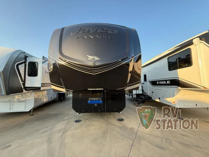 2026 Jayco Pinnacle 36FBTS - Photo 4
