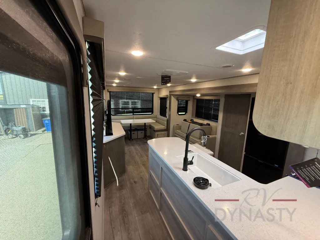 2026 Coachmen Catalina Legacy Edition 283RNR, Photos photo 20