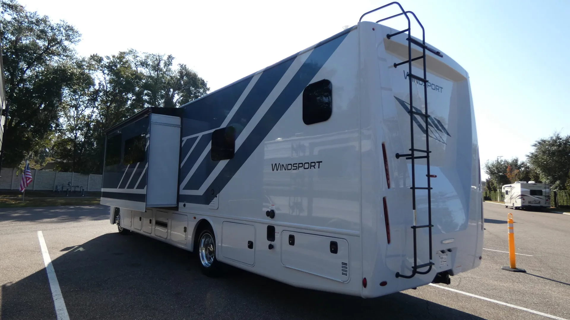 2026 Thor Motor Coach Windsport 35G - Photo 4